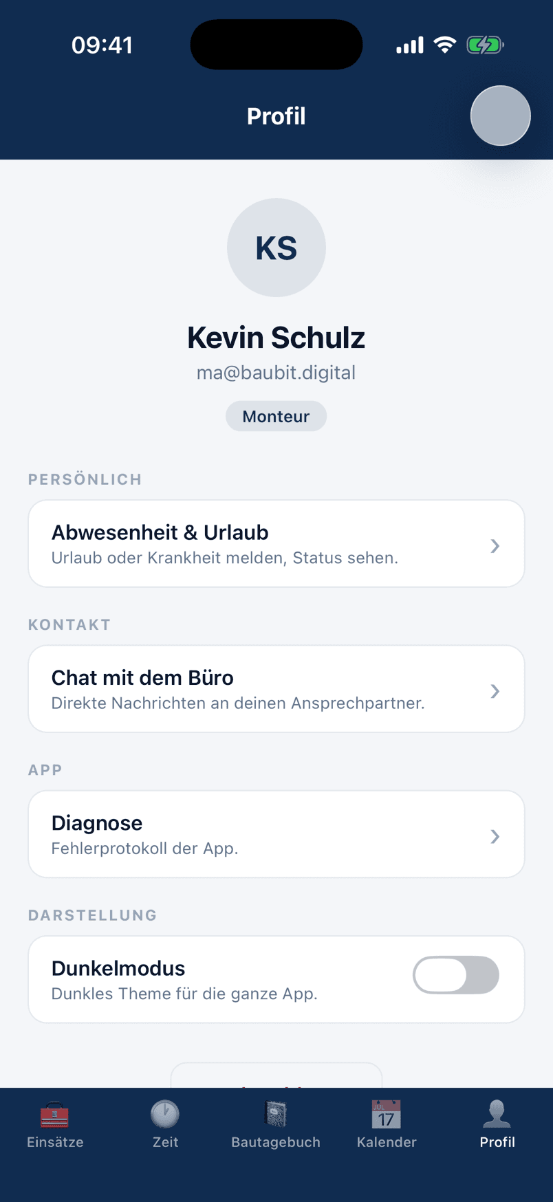 Profil in der baubit Monteur-App mit Abwesenheit, Chat und Dunkelmodus